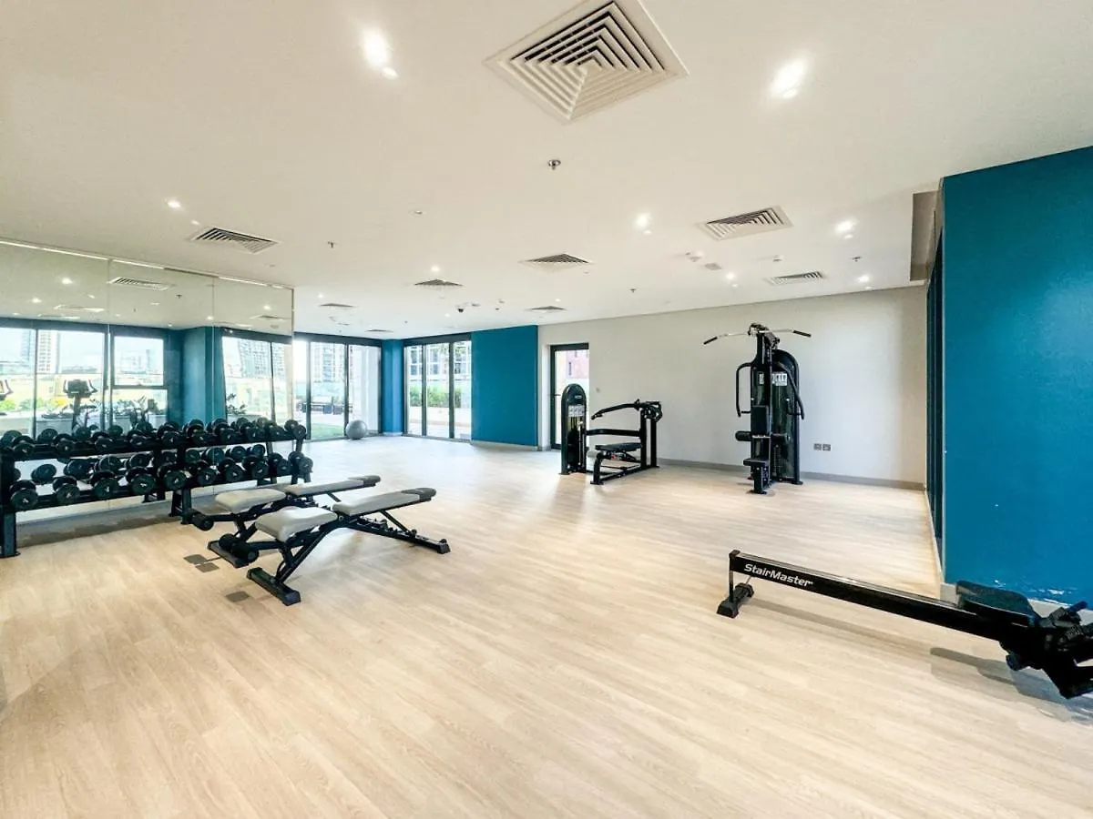 Chic Studio Azizi Riviera Retreat With City Views دبي